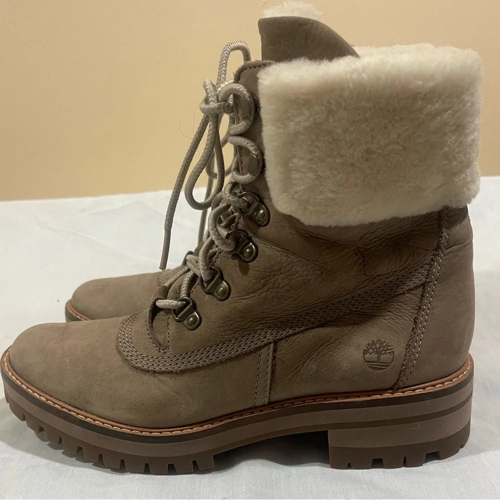 Timberland Women's LIGHT Brown Lace Up Fur Boots - Picture 2 of 7